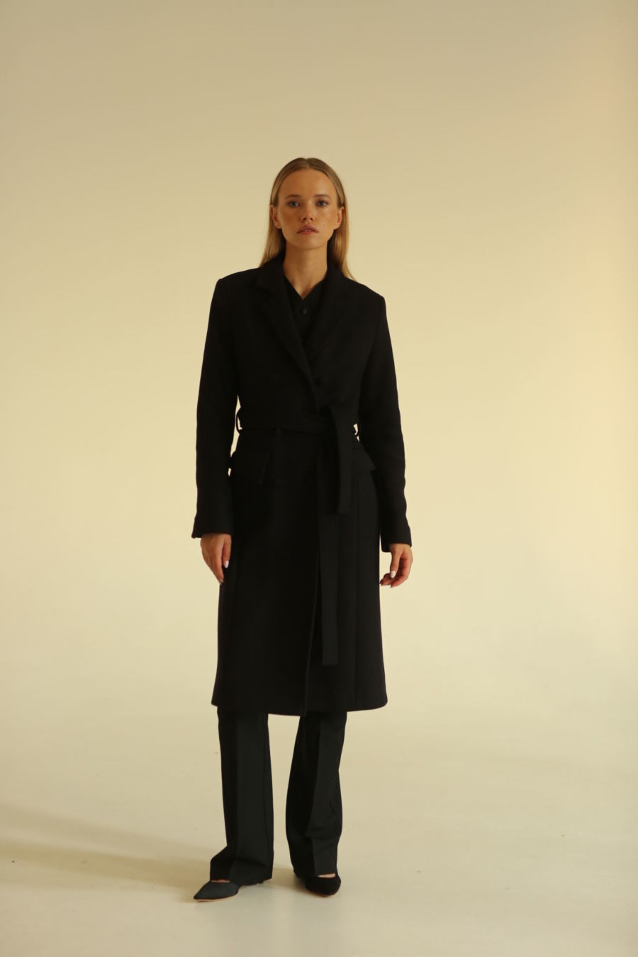 Strong Black wool coat N23