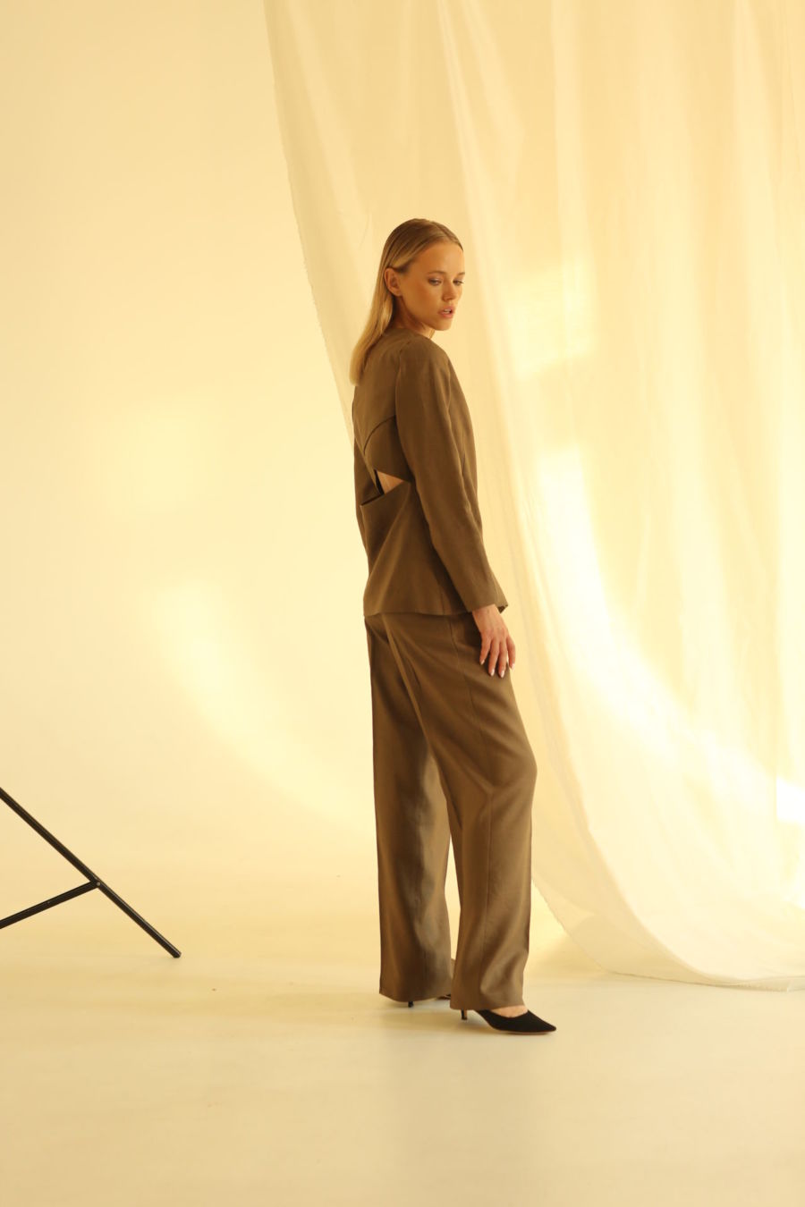 Linen brown trousers